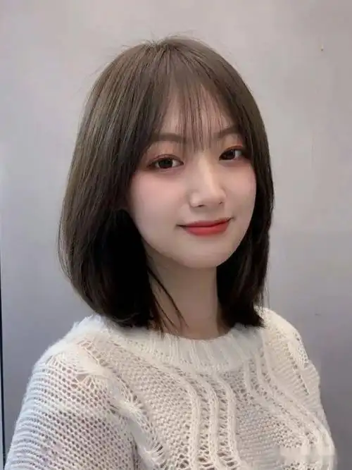 2021流行春风初恋锁骨发