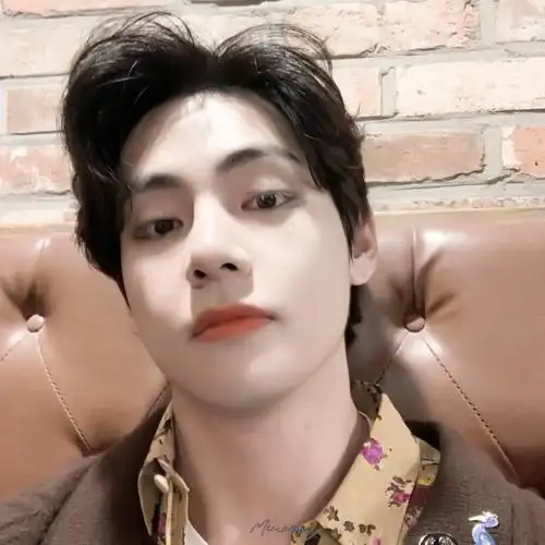 * v . 金泰亨 @rapper会情歌