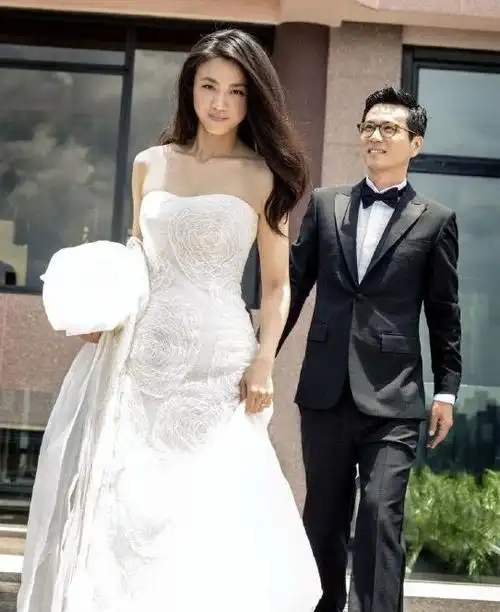 44岁汤唯整容式近照曝光全网炸锅这还是她吗