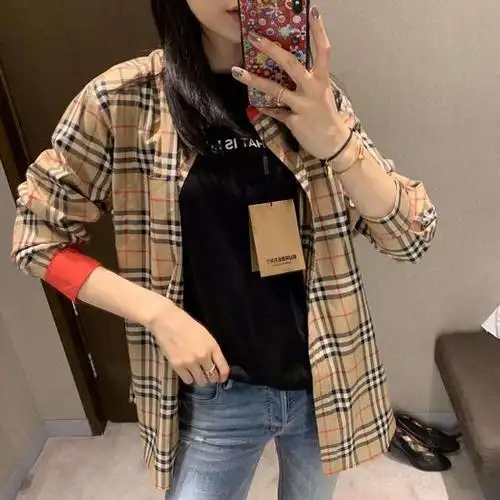 点此购买 巴宝莉女款撞色格子衬衫 太136437