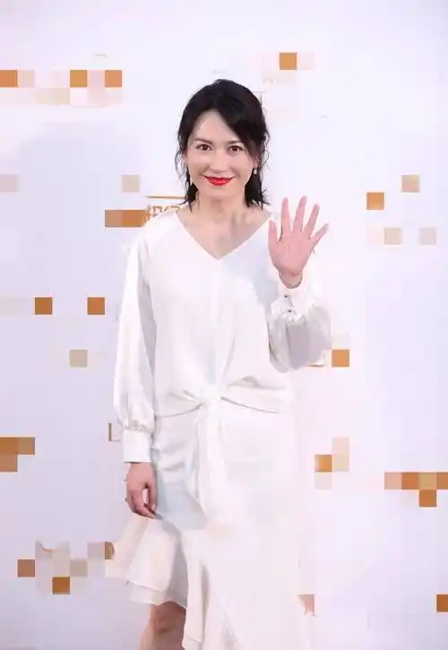 原创未修图害惨了俞飞鸿保持几十年的女神形象一下子就塌了