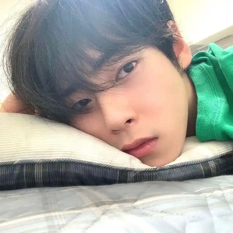 韩国举办男性选美大赛,被选出的韩国最帅男人是他?