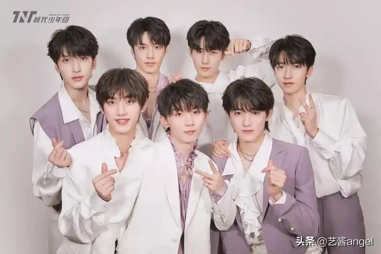 在时代峰峻出道有多曲折时代峰峻百分百出道传统