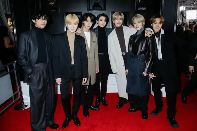 可以提供一些bts团体神仙照吗