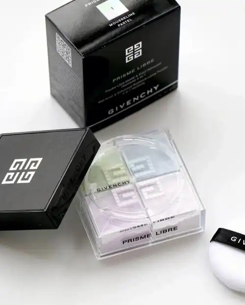 纪梵希四宫格散粉