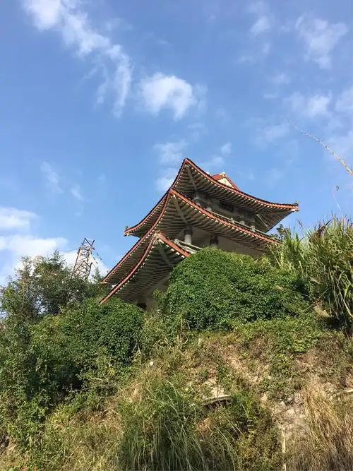安溪的凤山,美的不是那么一点点,去爬山顺路拍的,美美哒哦.