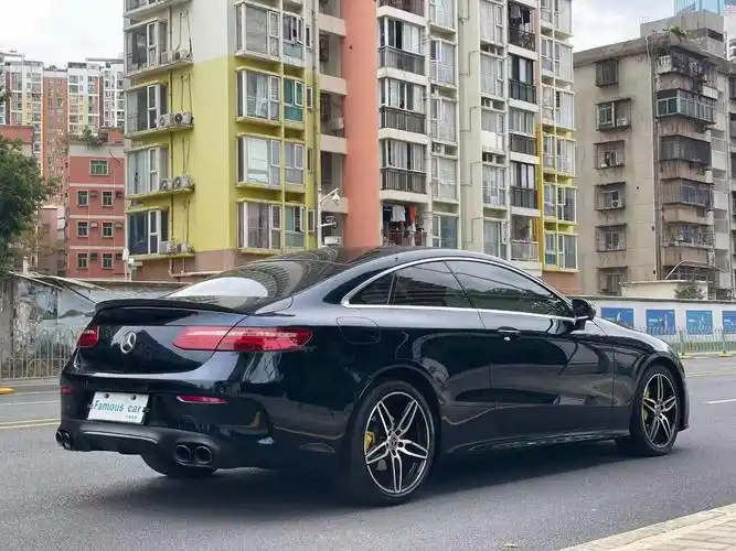 奔驰e300 两门轿跑 2018年上牌 5w多公里2.0t