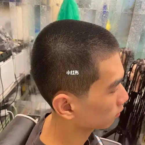 男士寸头