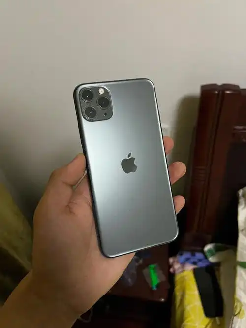 苹果iphone11promax国行64g 暗夜绿色