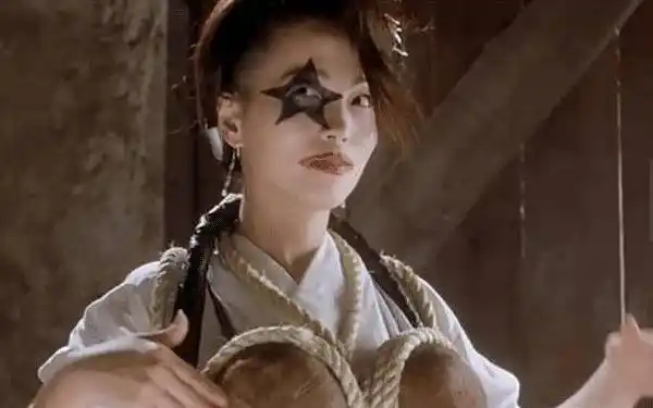 原创她被称为香港第一丑女低调嫁豪门现被富豪老公宠上天