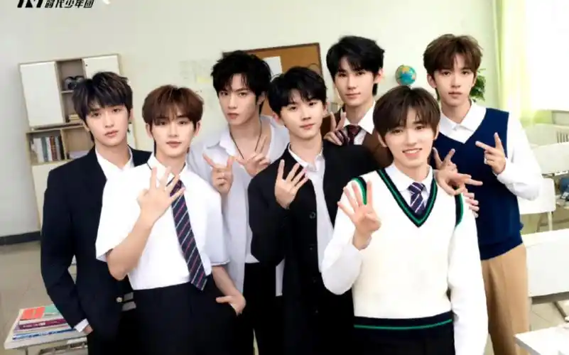 【时代少年团】四周年直播连麦