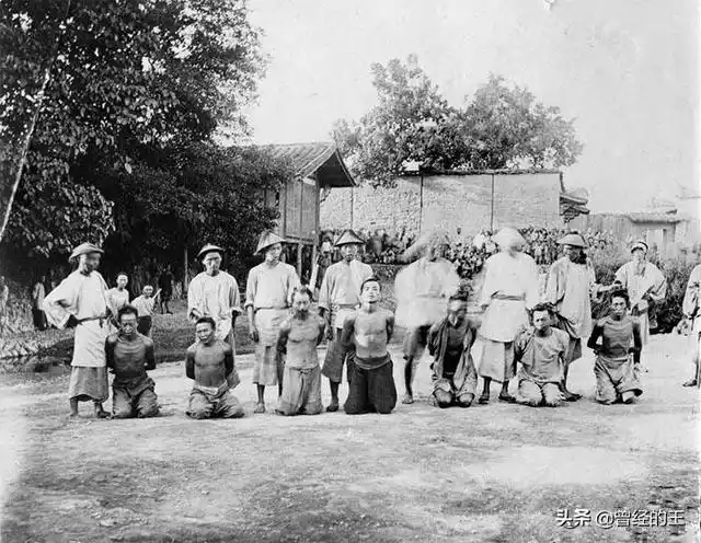 珍贵老照片直击清末民初斩首犯人现场小脚女人凌迟