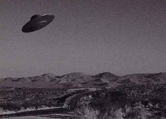 ufo真实存在! 10张照片证明外星人来过地球