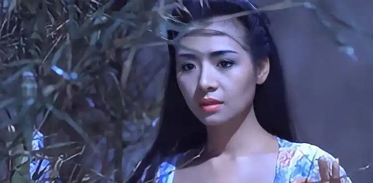 叶子楣:身材完爆利智,花两百万为身体上保险,称拿下星爷只需一天_时尚