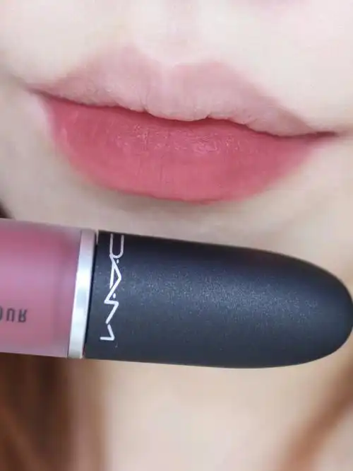 mac唇釉新色┊清冷灰粉色口红这不就来了