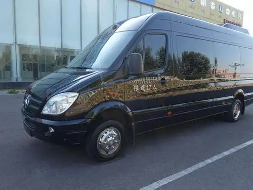 【大连】2013年8月 奔驰 凌特 尊旅 2.1t 20座长轴加长版 自动档