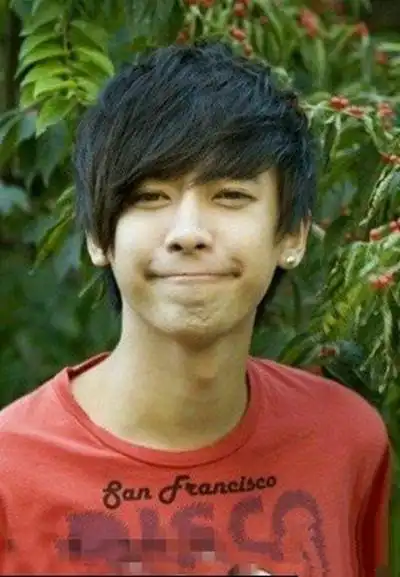 2012最新款男士发型,让你帅到无可救药.