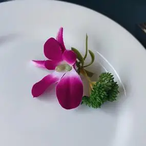 酒店餐盘洋兰花点缀装饰仿真花火锅西餐摆盘花草摆件婚庆道具假花