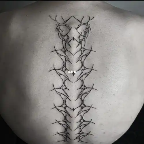 骨纹身设计