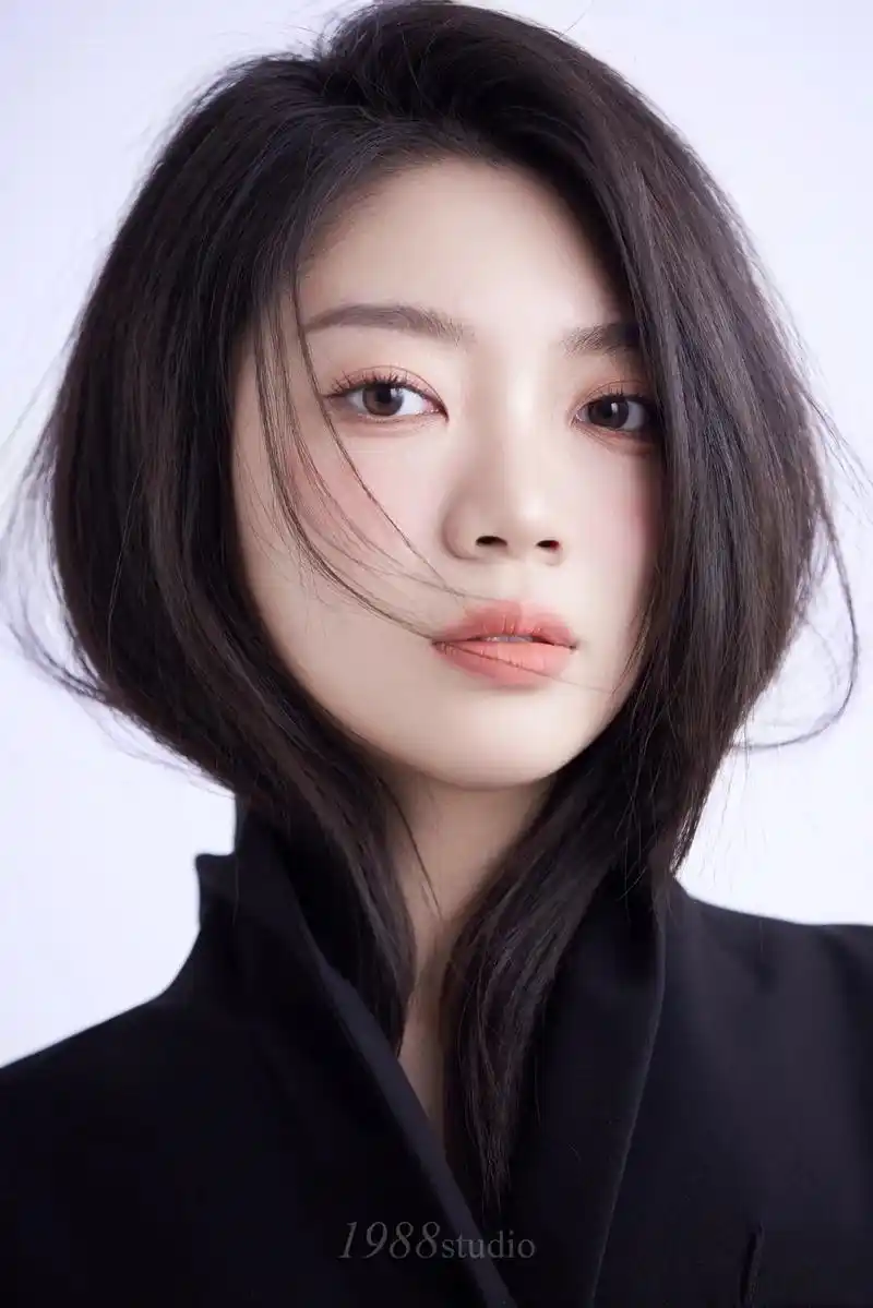 重庆写真|杂志肖像写真.来了3次的老顾客,拍到了小姐姐17岁 - 抖音