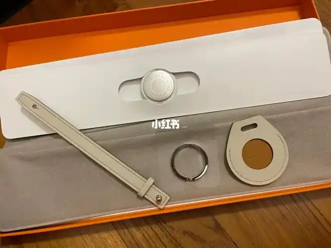 hermesappleairtag钥匙圈