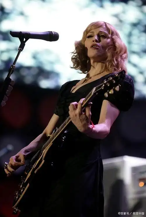 曾在乐坛上风头无俩的流行音乐天后——麦当娜,如今已经60多岁.