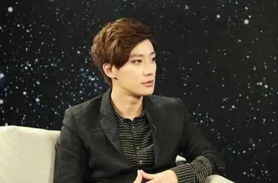 乔任梁断臂倒吊照片 瓜那么多别吃这个人血馒头