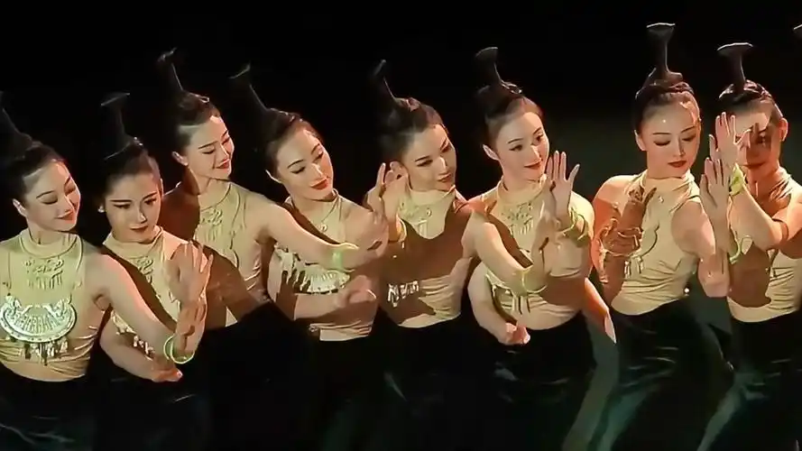 恒大歌舞团惊艳表演,高清画质