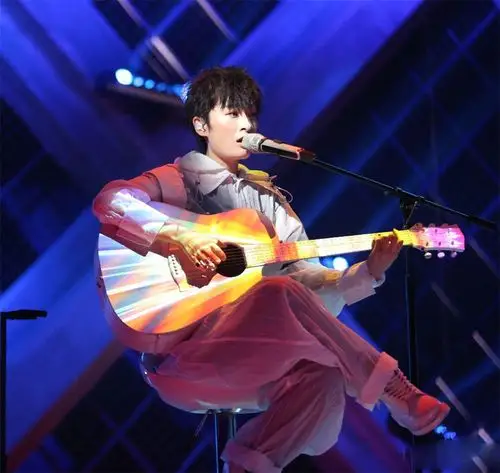 曾轶可晋级《我是唱作人》总决赛,我们该为曾经"黑"过她道歉