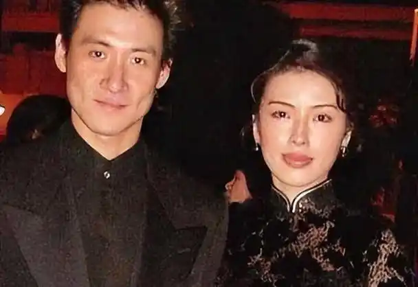 世上老婆千千万,最怕罗美薇这种!婚后27年,张学友输得一塌糊涂