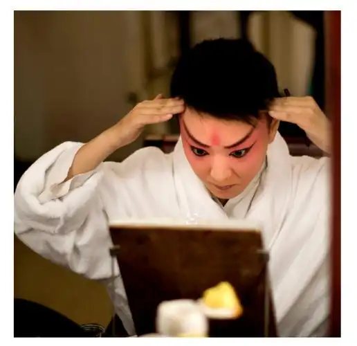 上海京剧院著名京剧余派(余叔岩)女演员,师从王思及.