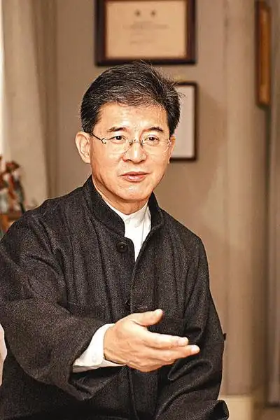 [2005-03-23] 罗康瑞:让杰出学者名垂青史