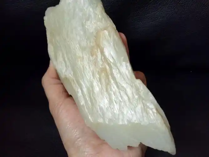 新疆和田山流水籽料原石 95于田料白玉青白玉山料且末料原矿老料 乌鲁