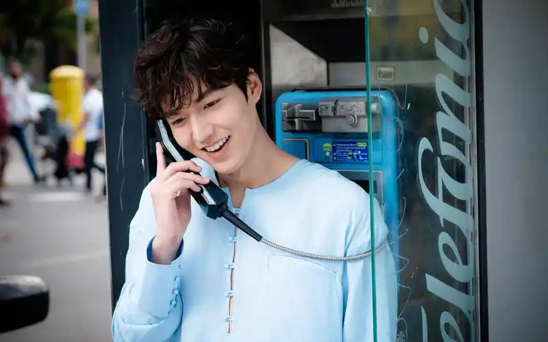 《蓝色大海的传说》李敏镐全智贤高清剧照图片桌面壁纸