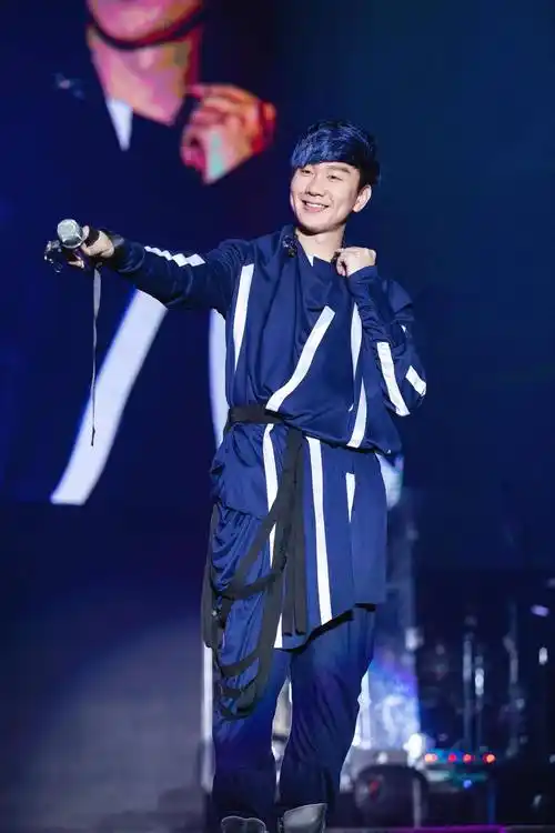 著名男歌手【林俊杰】的经纪人_音乐_歌曲_中国