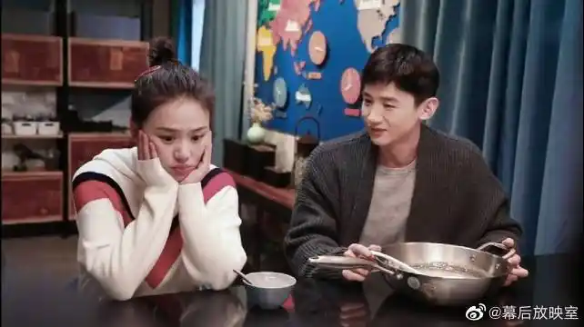 你是我的城池营垒# 白敬亭嫌弃马思纯腰上. 来自幕后放映室 - 微博