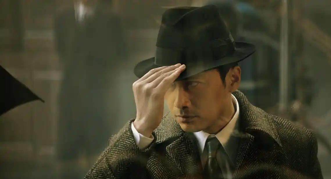 柳云龙:我是一名导演和演员,塑造角色是分内之事,信仰至高无上