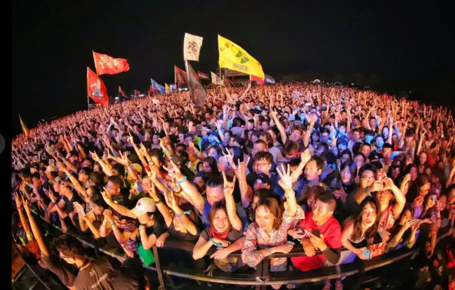 济南迷笛音乐节30日登台歌手老乡多二手玫瑰梁龙是山东汉子