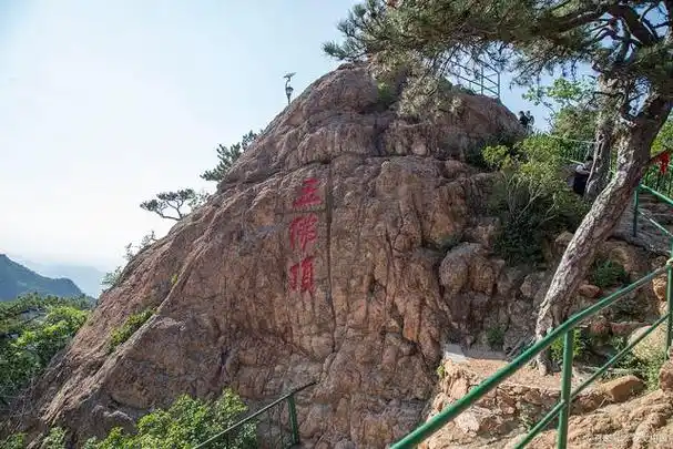 千山风景区景点介绍:揭秘千山:木鱼石与红楼梦的神秘邂逅!