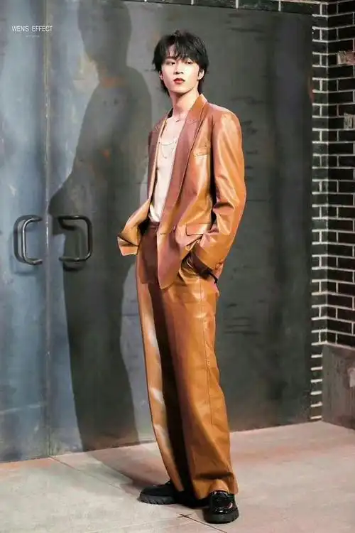 刘耀文机场路透