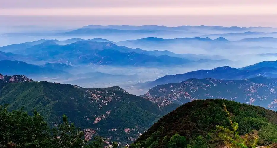 泰山雨后的风景