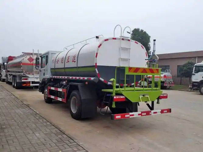 国六15方饮用水送水车国六不锈钢运水车