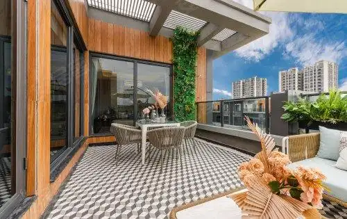 保利半岛和屿上叠样板间双主套设计在露台看露天电影吧观星赏月