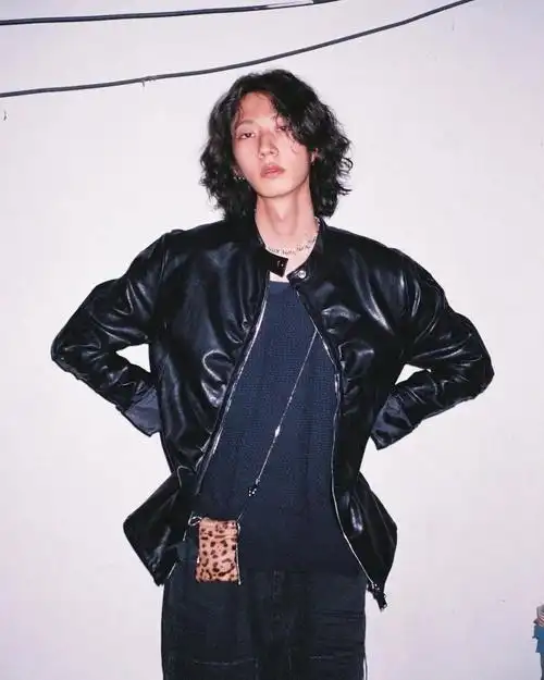 帅过木村拓哉易烊千玺的唯一方法竟是搞这个发型