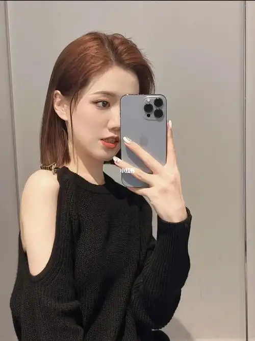 一刀切短发 ! yyds