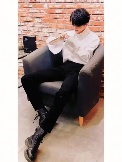 马嘉祺腿控照片,女友粉看过来!#时代少年团马嘉祺  #马嘉祺  #马嘉祺