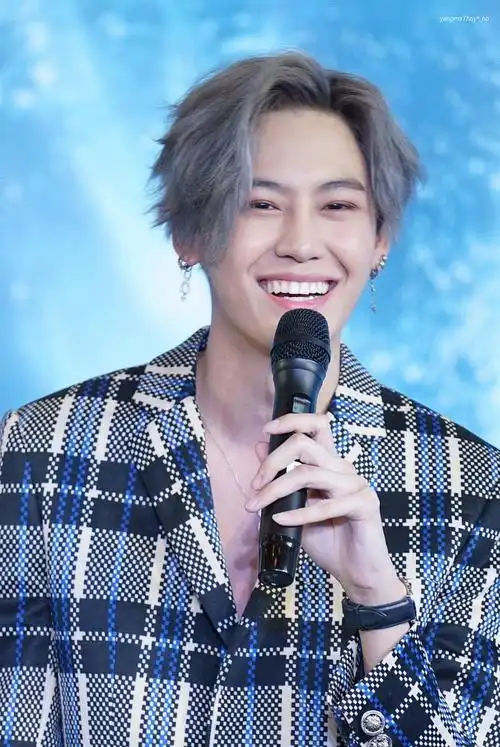 说起待到重逢时boun,我要说些什么(听说过于帅气的脸持有超过24年,是