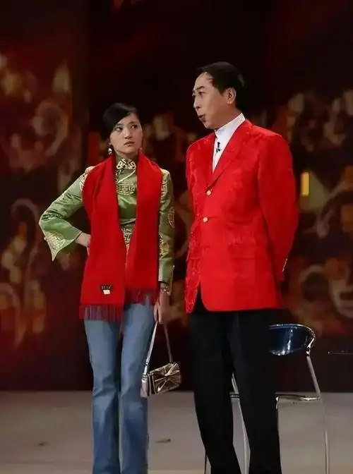 她曾红极一时,却因精神问题住院,谁害了"小品女王"金玉婷