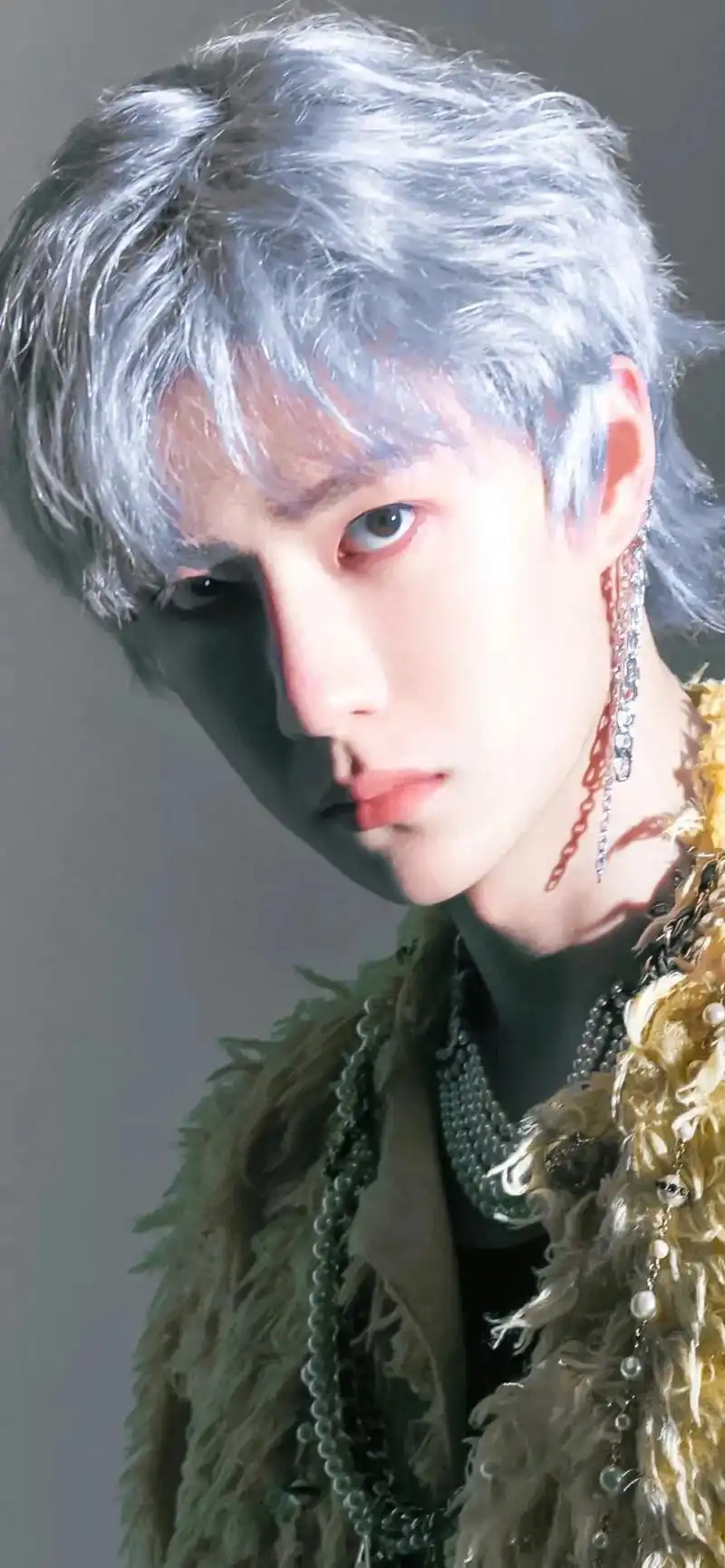 路过的分享一张你觉得王一博超帅的图#王一博 #向全世界安利王 - 抖音