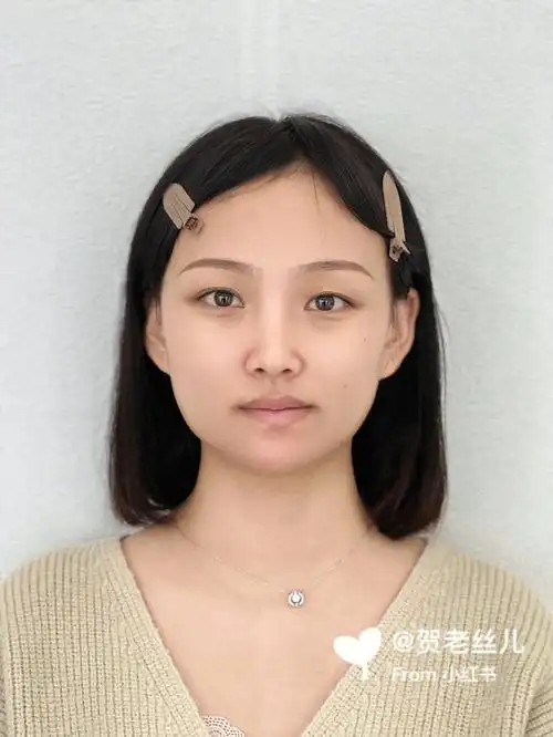 小方脸适合的眉形显脸小哦